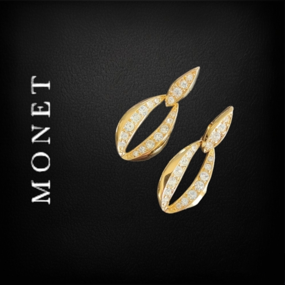 ✨ Monet | Gold Tone and Rhinestones Dangle Earrings